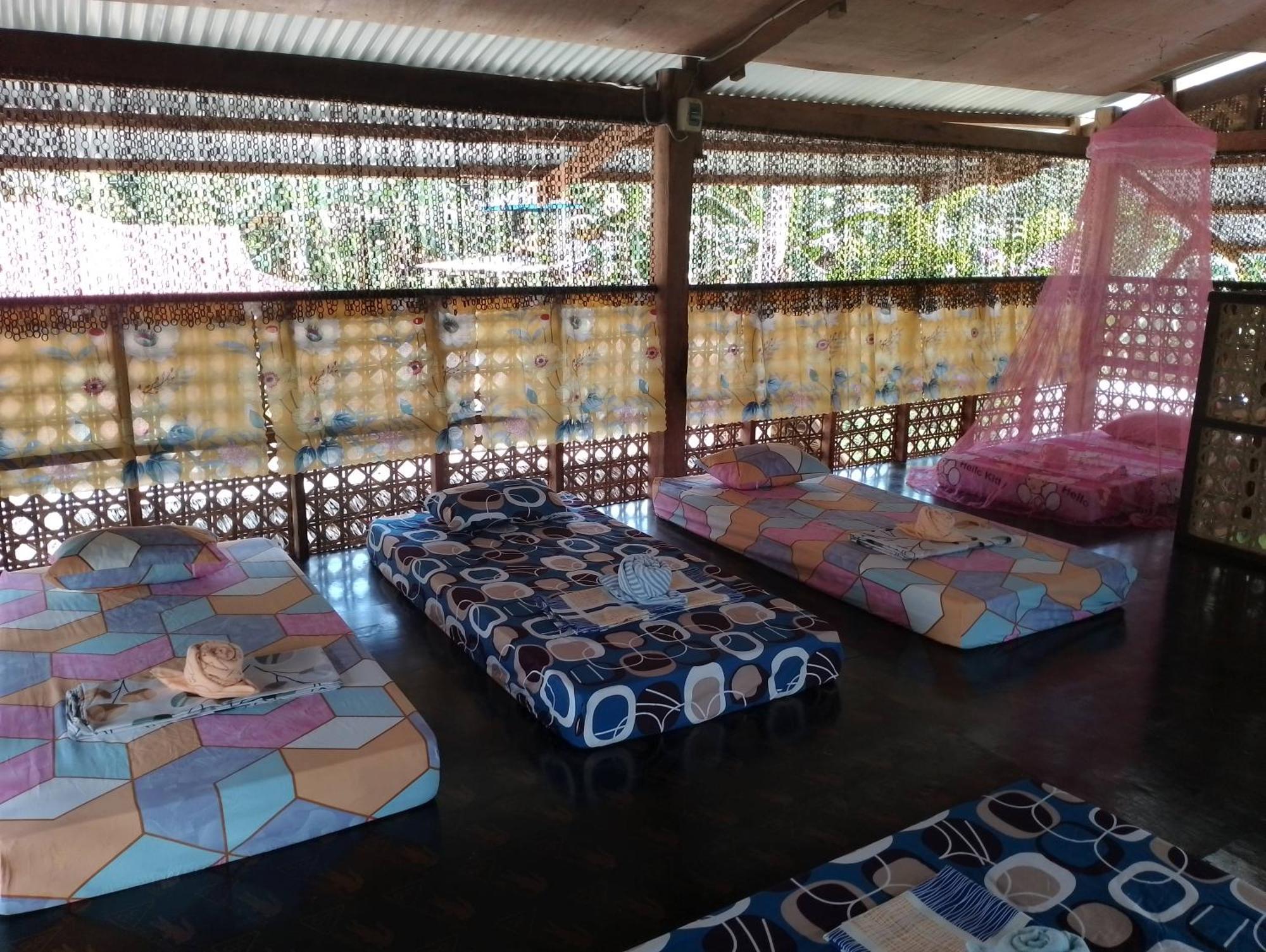 Lhoyjean Garden Hostel Batuan Eksteriør billede