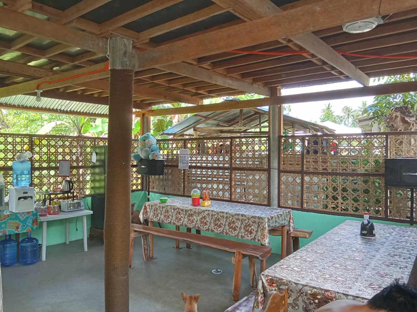 Lhoyjean Garden Hostel Batuan Eksteriør billede