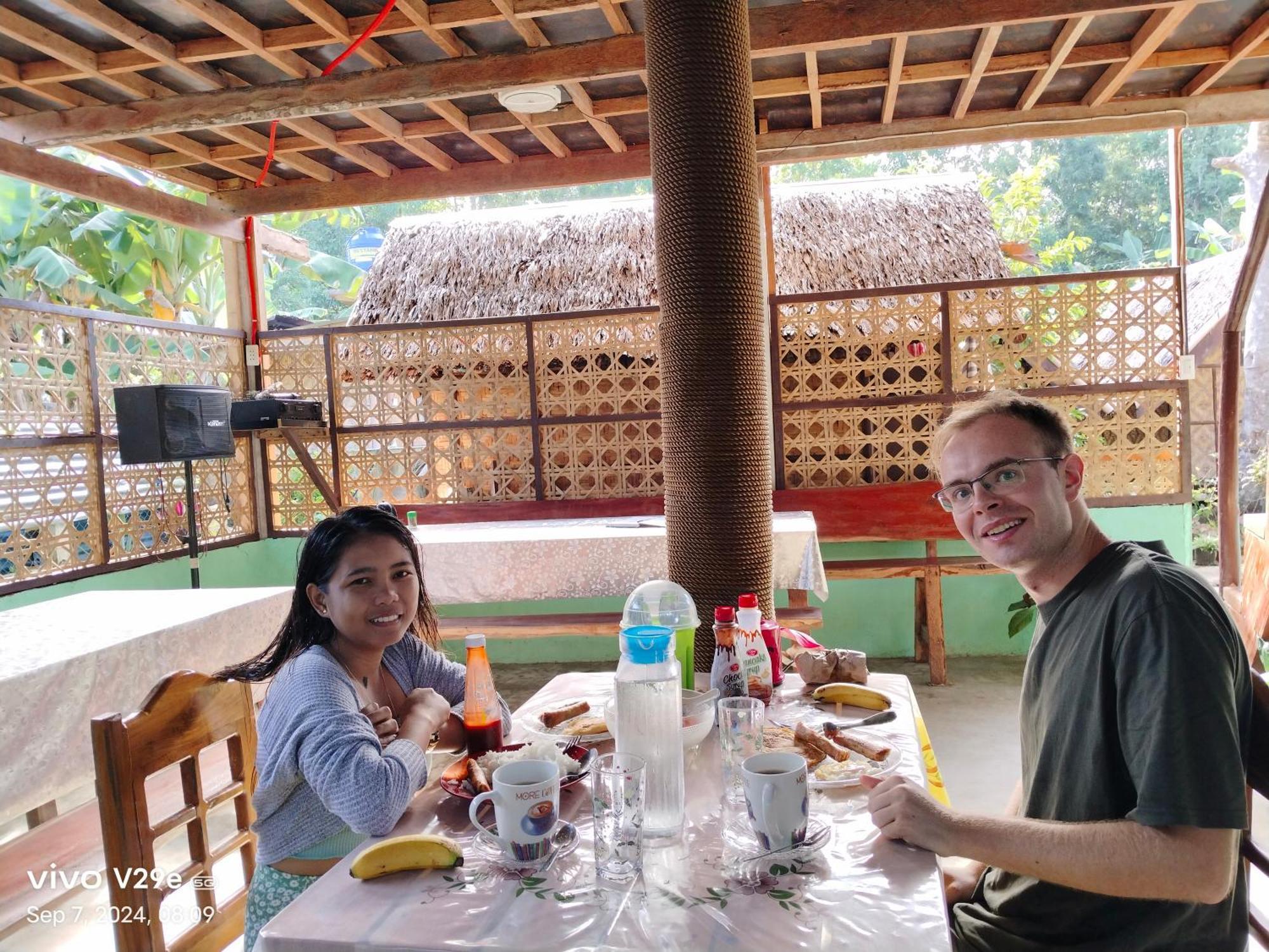 Lhoyjean Garden Hostel Batuan Eksteriør billede