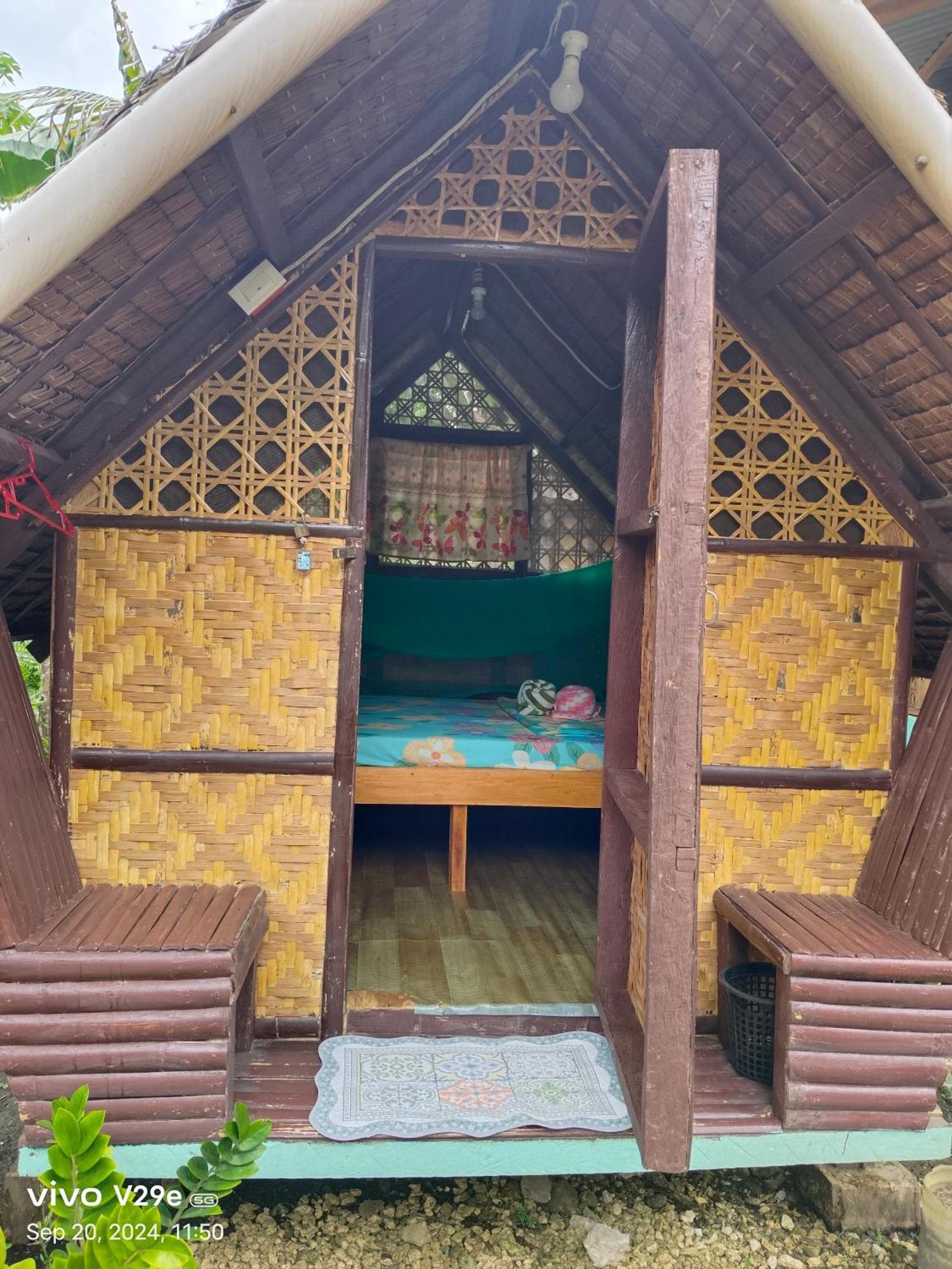 Lhoyjean Garden Hostel Batuan Eksteriør billede