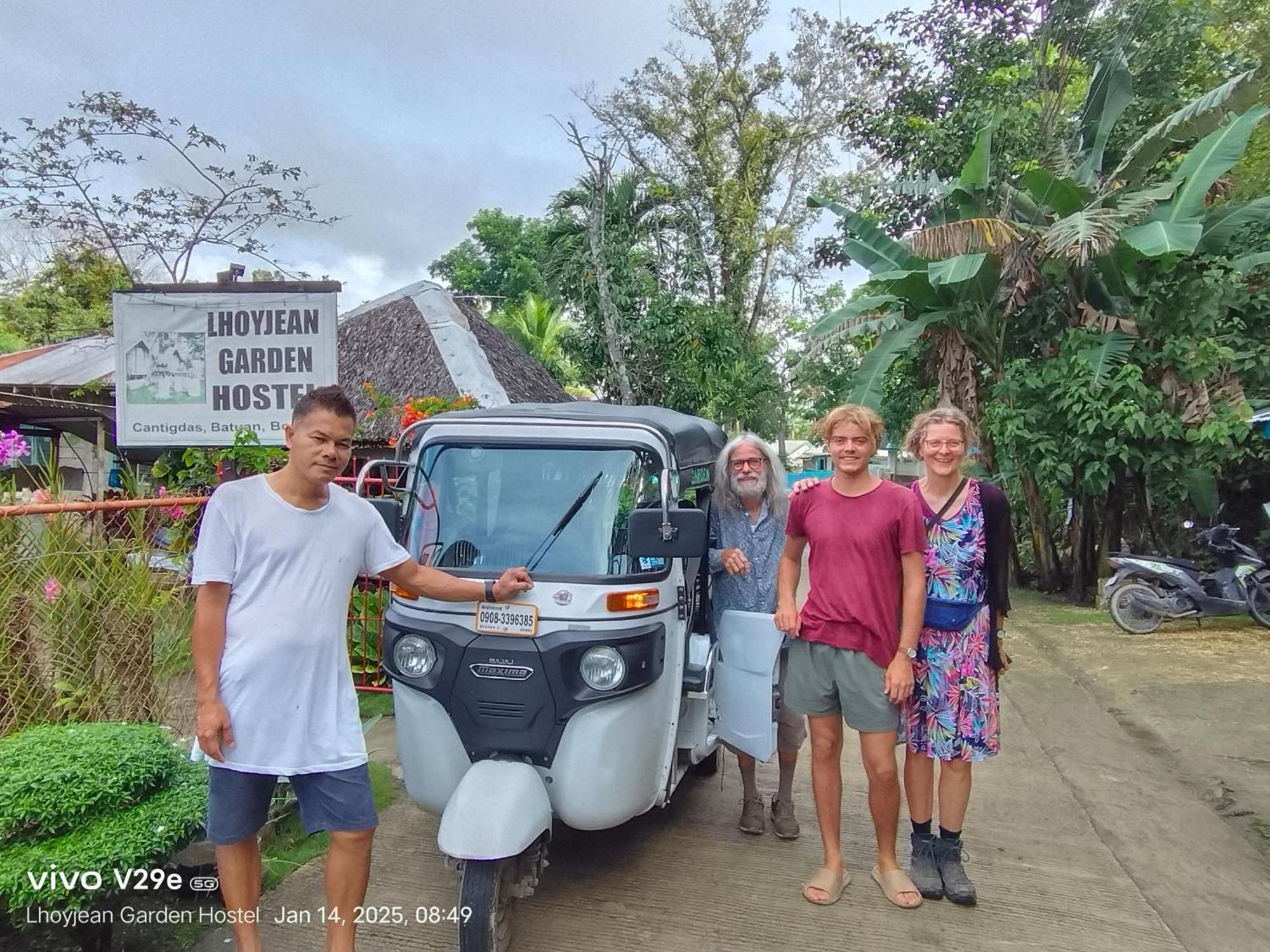 Lhoyjean Garden Hostel Batuan Eksteriør billede